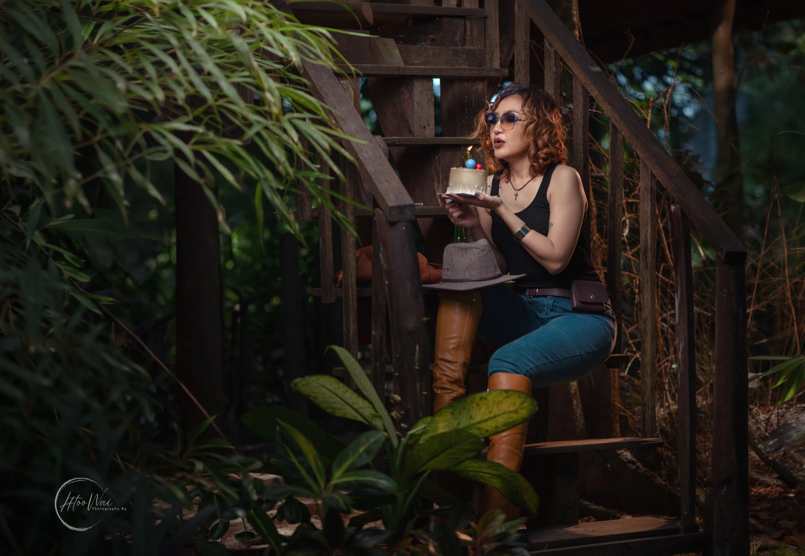DSLR portrait on wooden stairs